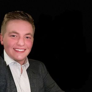 Meet your Posher, Brett